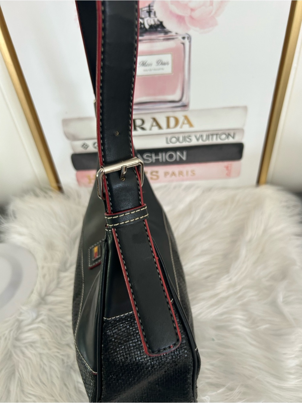Vintage Y2K Tommy Hilfiger Black Shoulder Baguette Bag Red Trim Logo Purse - Picture 7 of 11